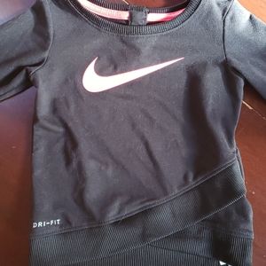 Nike dri-fit black top